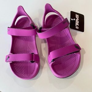 Teva Water Sandal toddler size 6 NWT